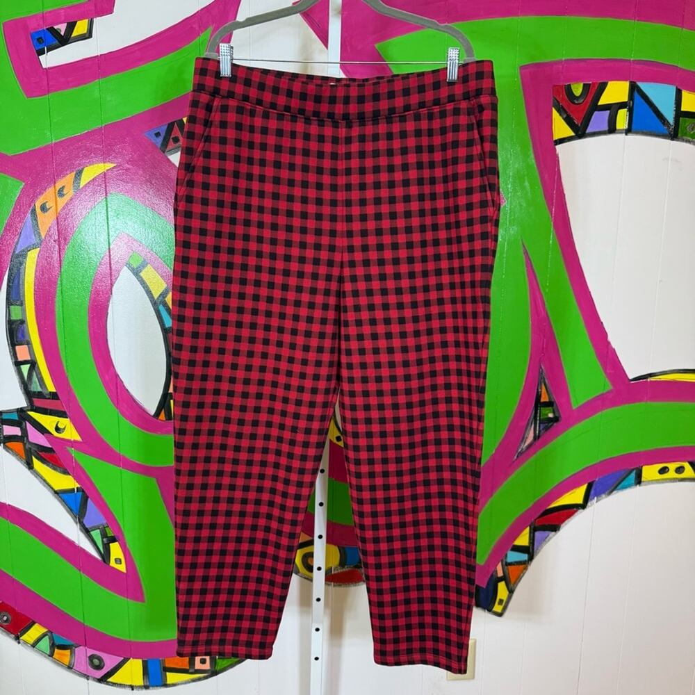 Land's End, Serious Sweats. Plaid Tapered Sweat Pants. Size L 14-16.